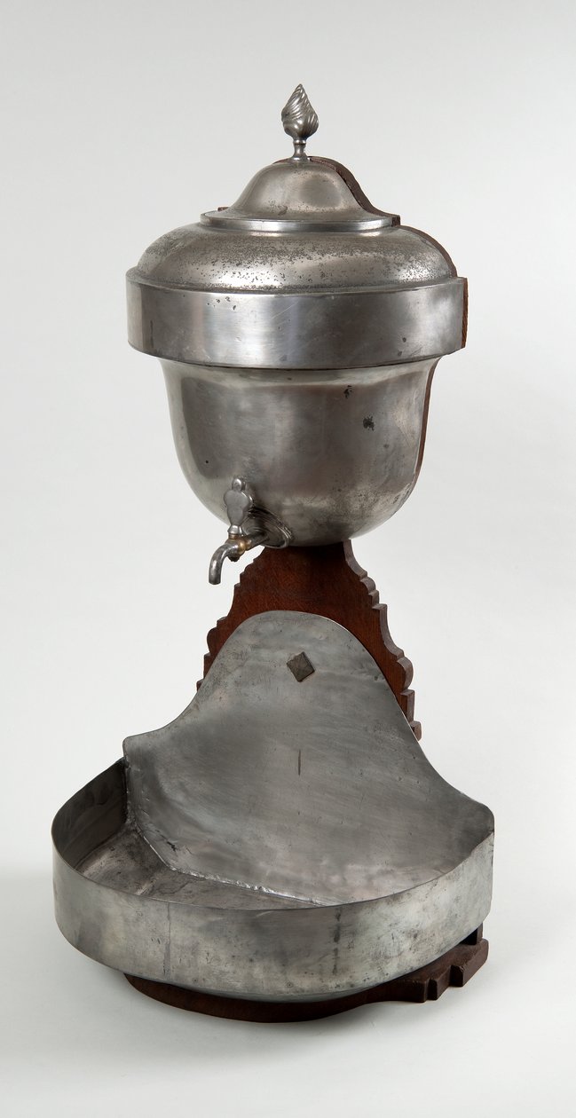 Muurcisterne met bassin door Unidentified Maker