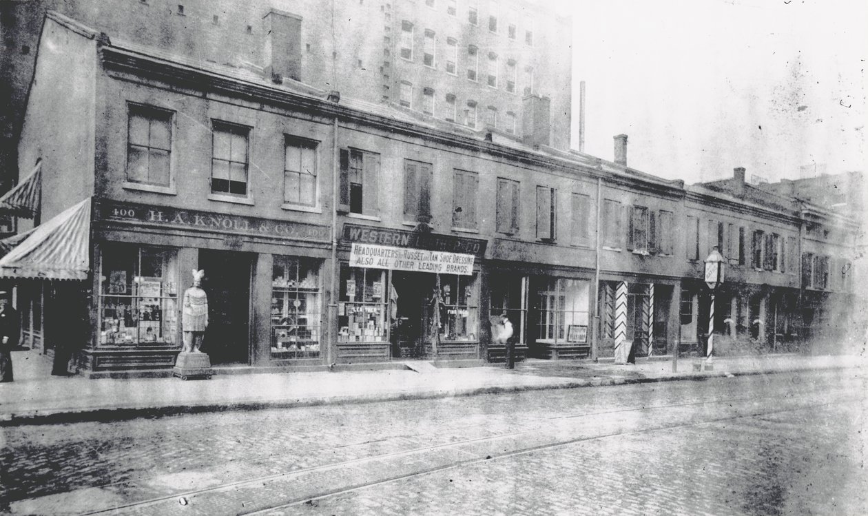 Zuidwestelijke hoek van Morgan (Delmar) en Fourth Streets door Unknown