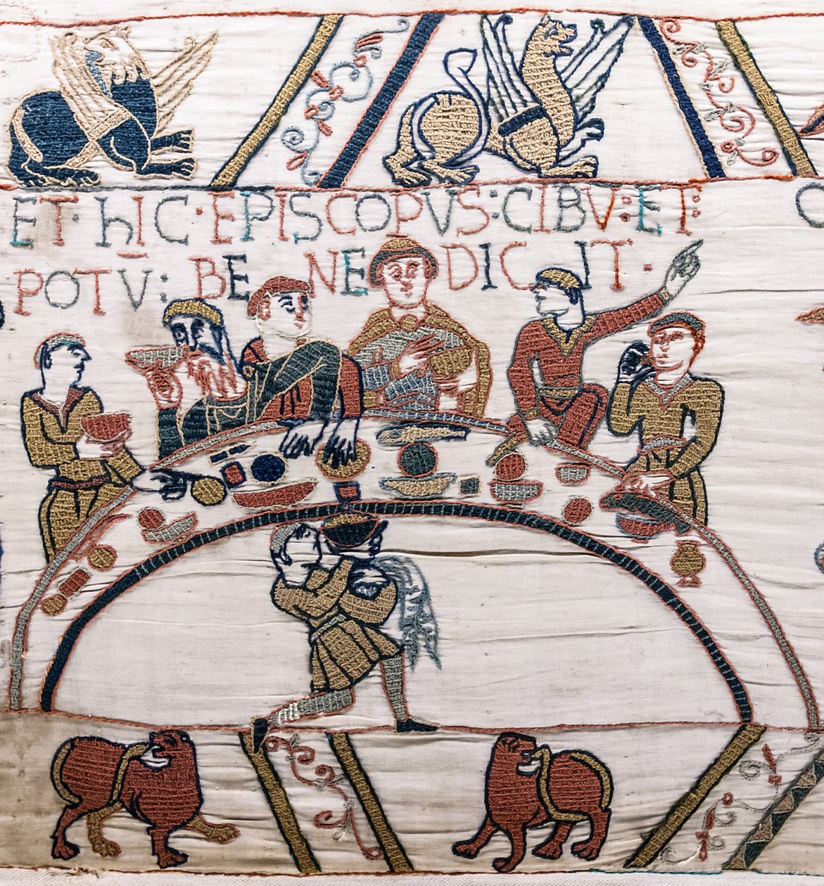 Bisschop Odo zegent het eten en de wijn, Tapijt van Bayeux door Unknown artist