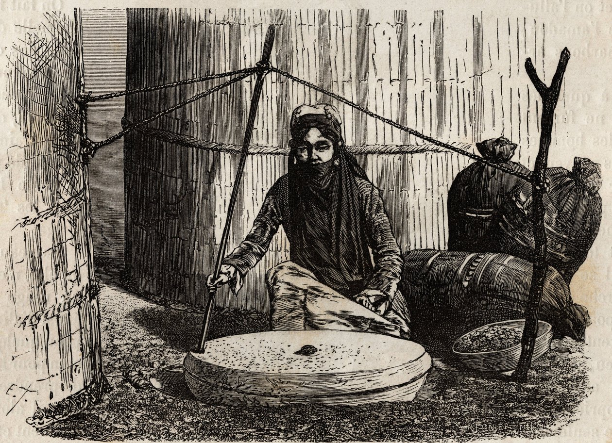 Turkmeense vrouw die de graanmolen gebruikt. Gravure ter illustratie van de reis naar Zuidelijk Afrika van 1840 tot 1856, in 