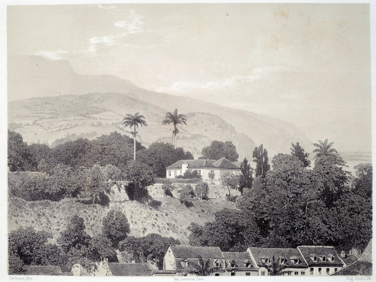 Uitzicht op de huizen genomen vanaf Boulevard de la Comedie in Saint Pierre in Martinique in de Antillen. Afdruk naar foto uit het einde van de 19e eeuw door Unknown artist