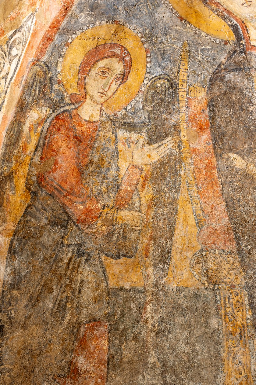Madonna met kind tussen de aartsengelen, detail van de linker aartsengel door Unknown artist