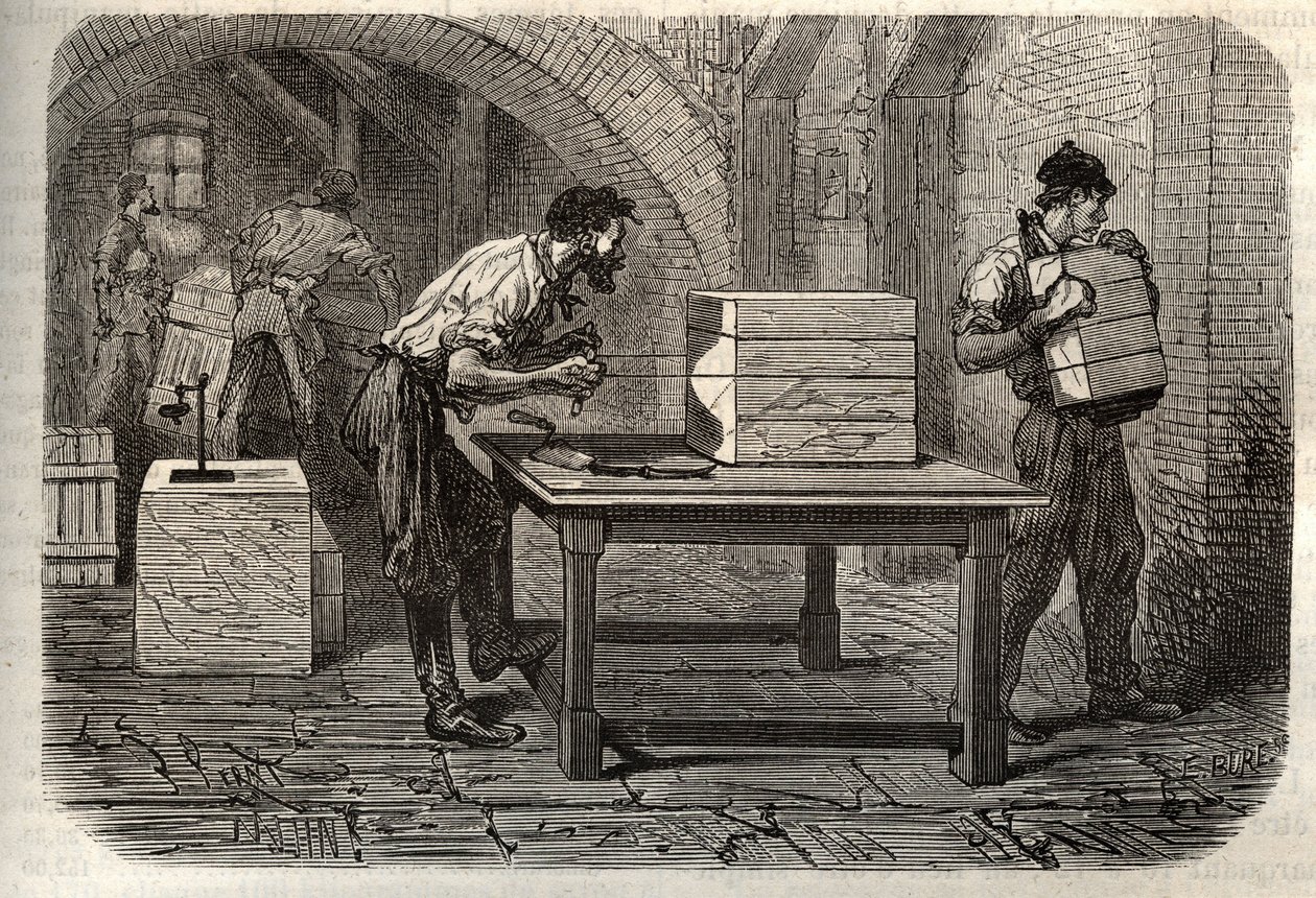 Zeepfabricage - De industrie van zeep - Het snijden van een zeepbrood uit Marseille in repen, met behulp van een draad - gravure in 