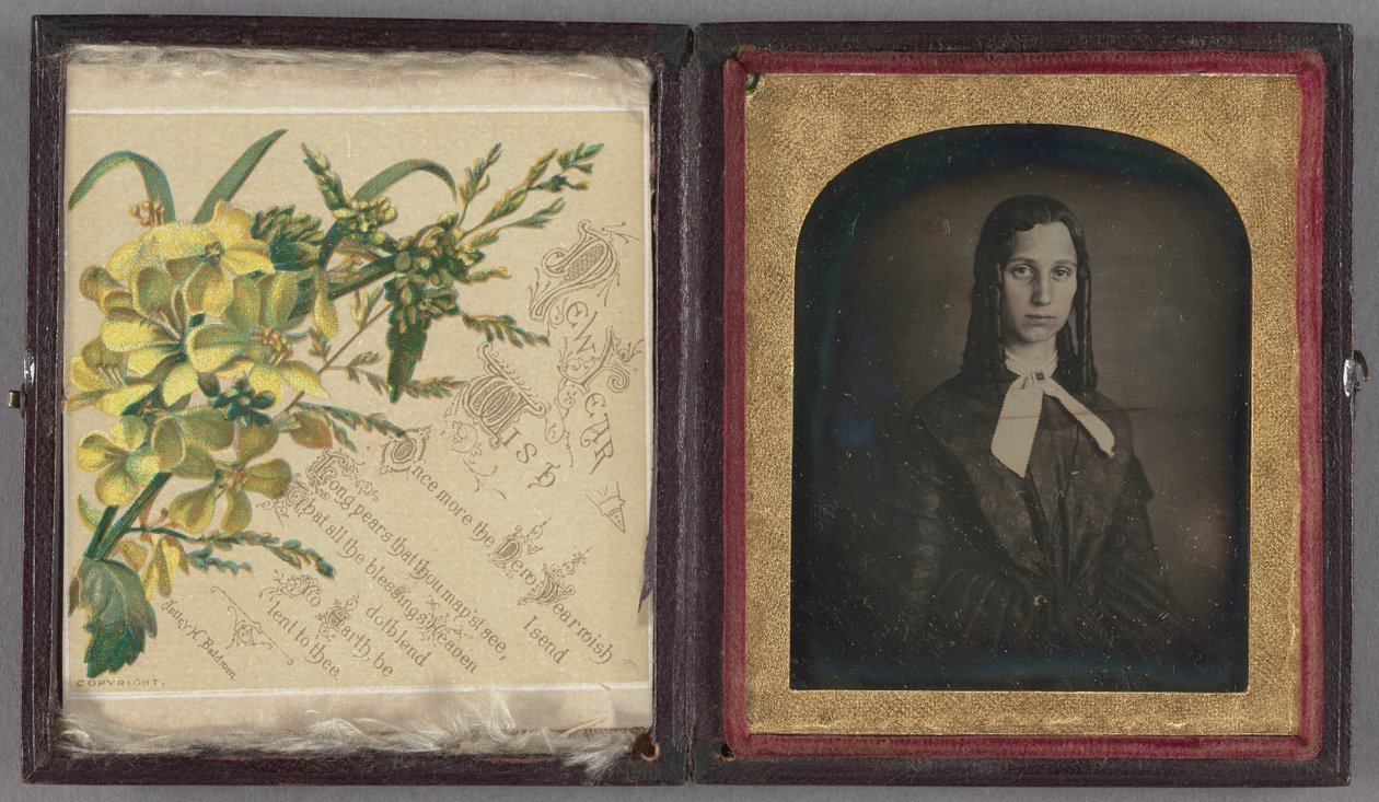 [Portret van een treurig kijkende vrouw met pijpenkrullen]. door Unknown artist