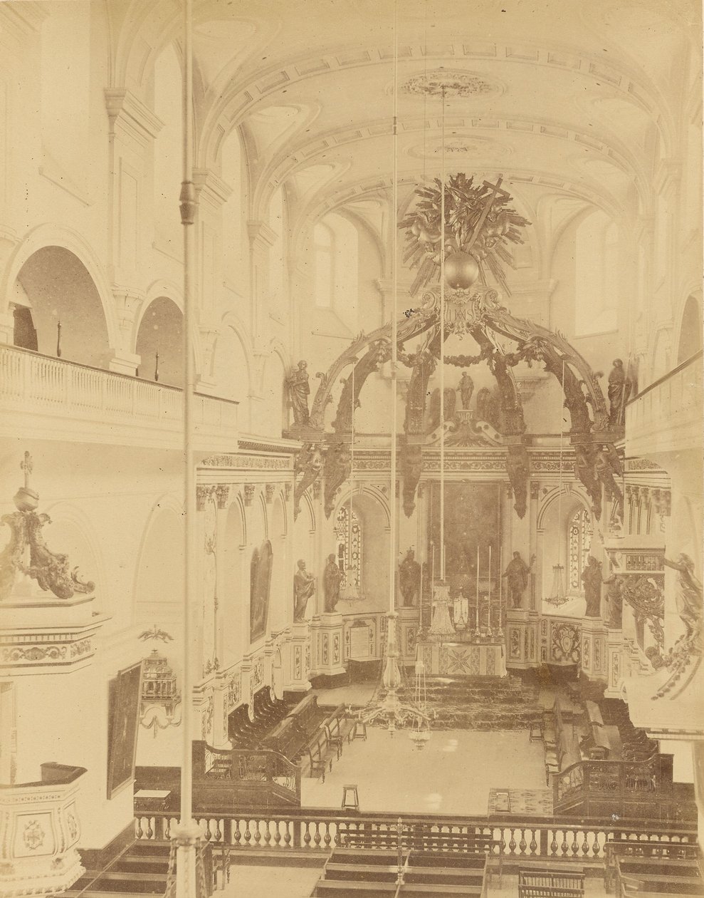Quebec, Binnen in de kathedraal door Unknown artist