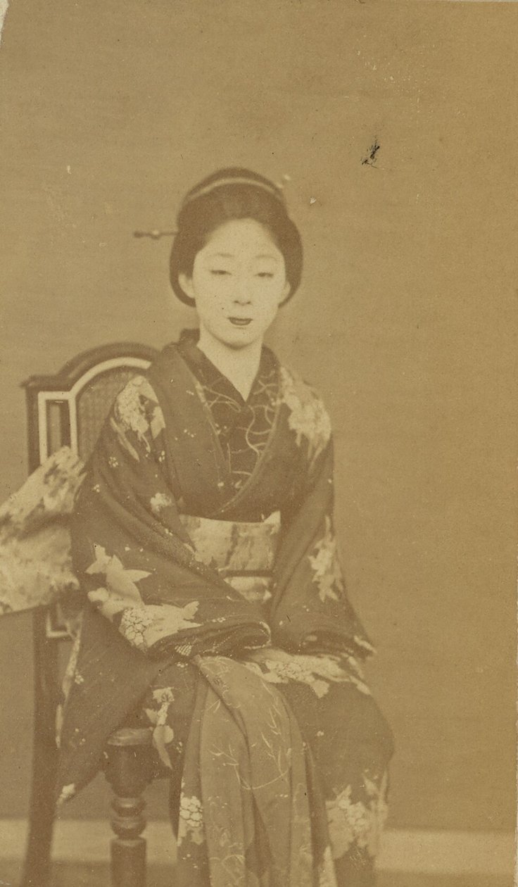[Zittende Japanse vrouw] door Unknown artist
