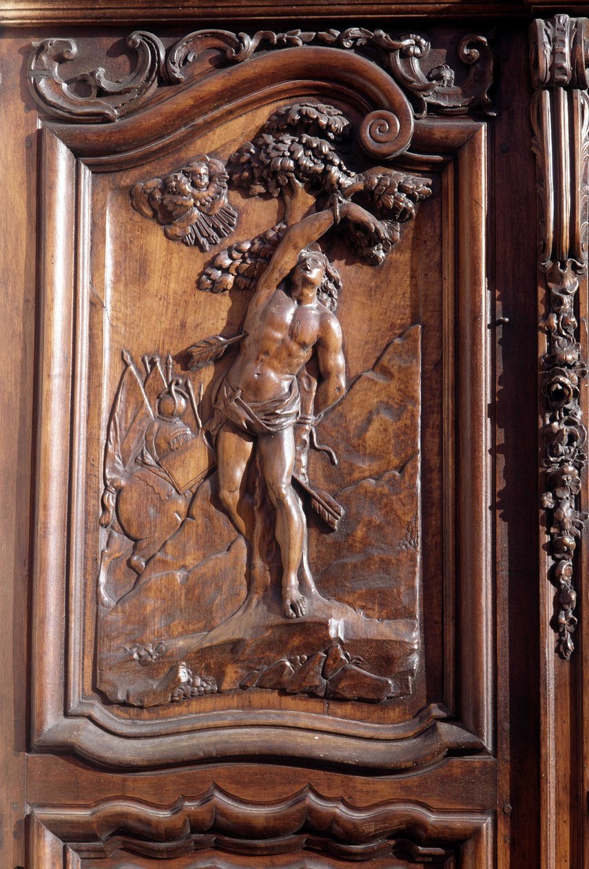 Het martelaarschap van San Sebastian, detail van de gesneden houten deur van de kerk van de onbevlekte ontvangenis, Menton. door Unknown artist