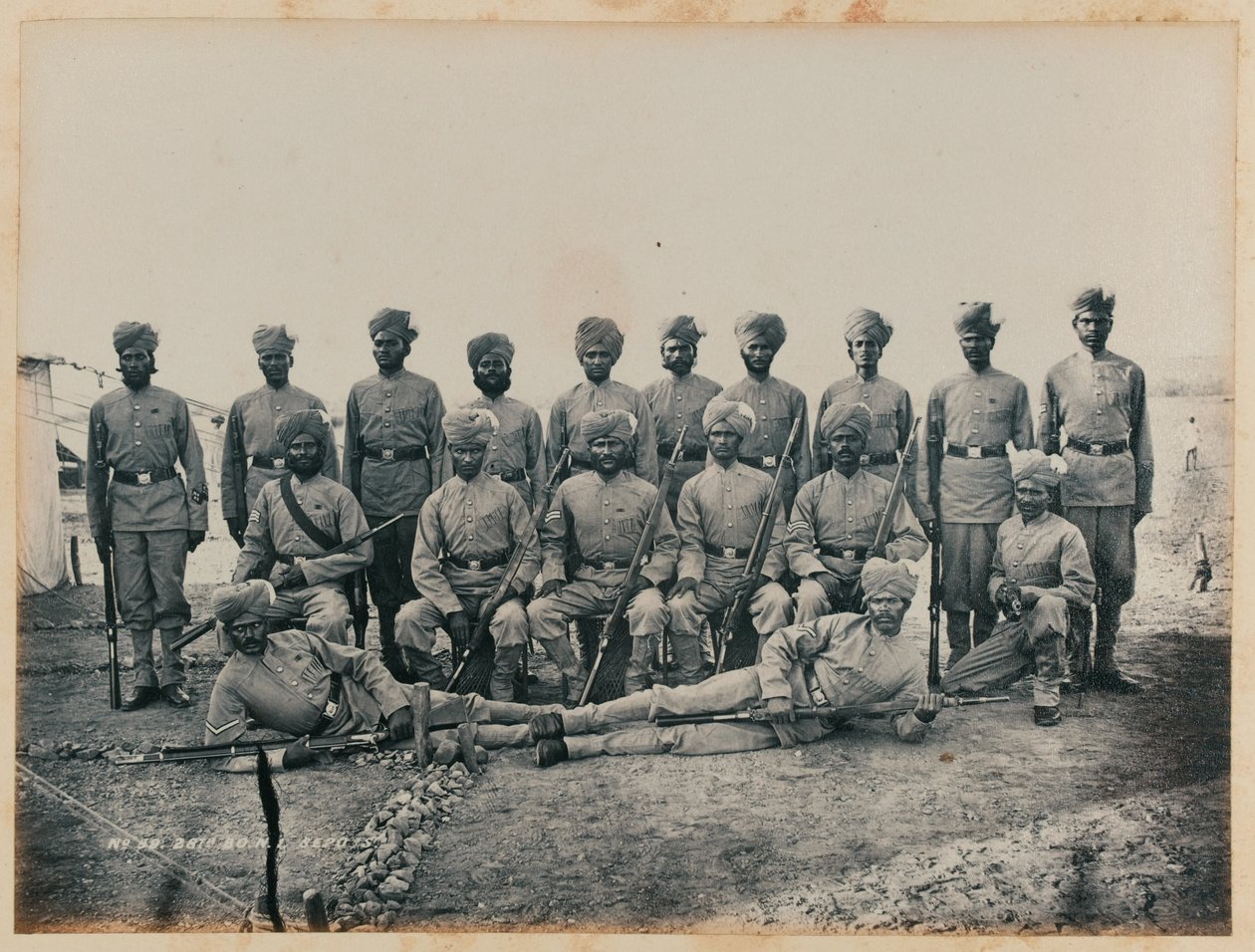 28e Bombay Native Infantry Sepoys door Unknown photographer