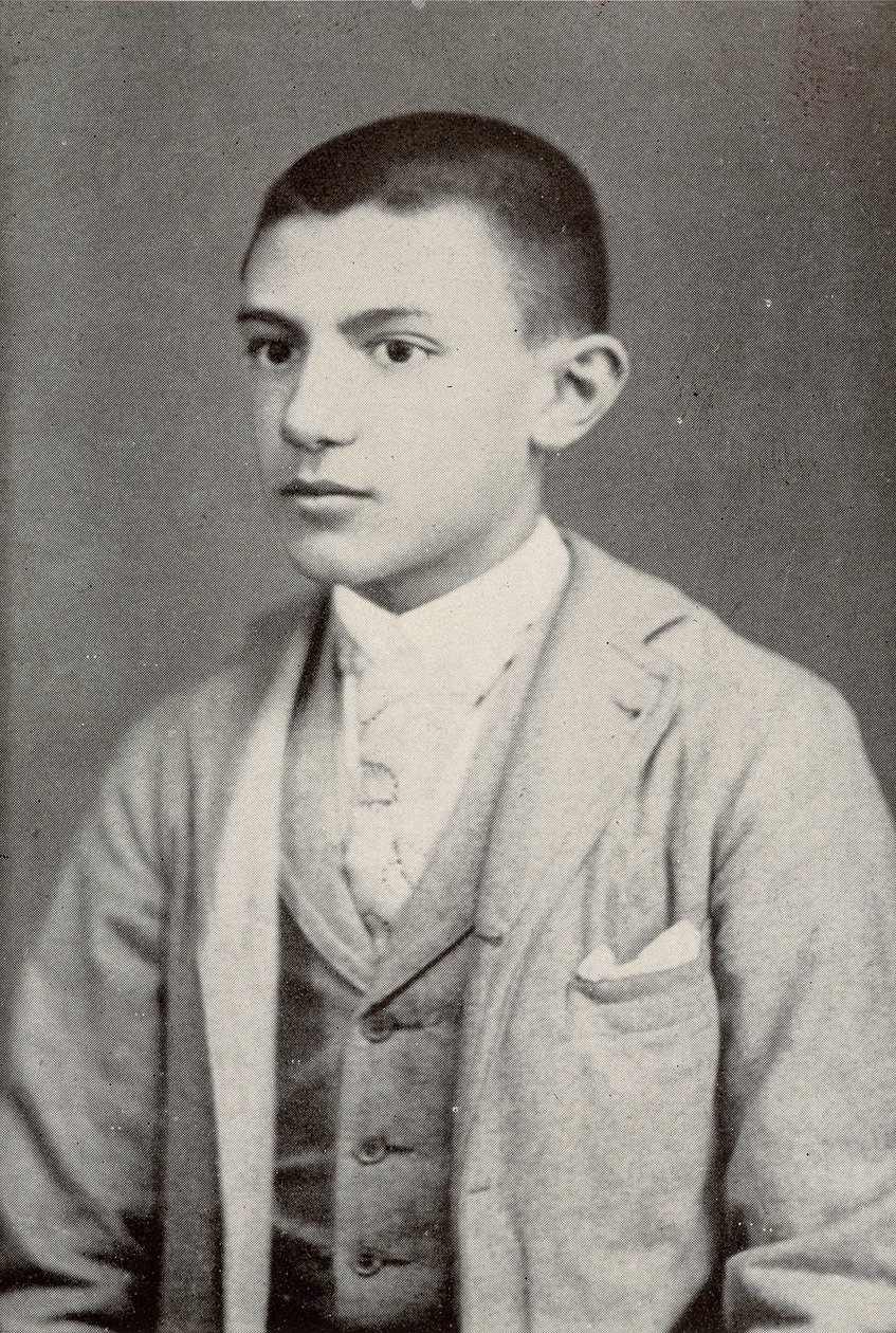 Pablo Picasso in 1896 (15 jaar oud) - in "Picasso, iconografische documenten" door Sabartes door Unknown photographer