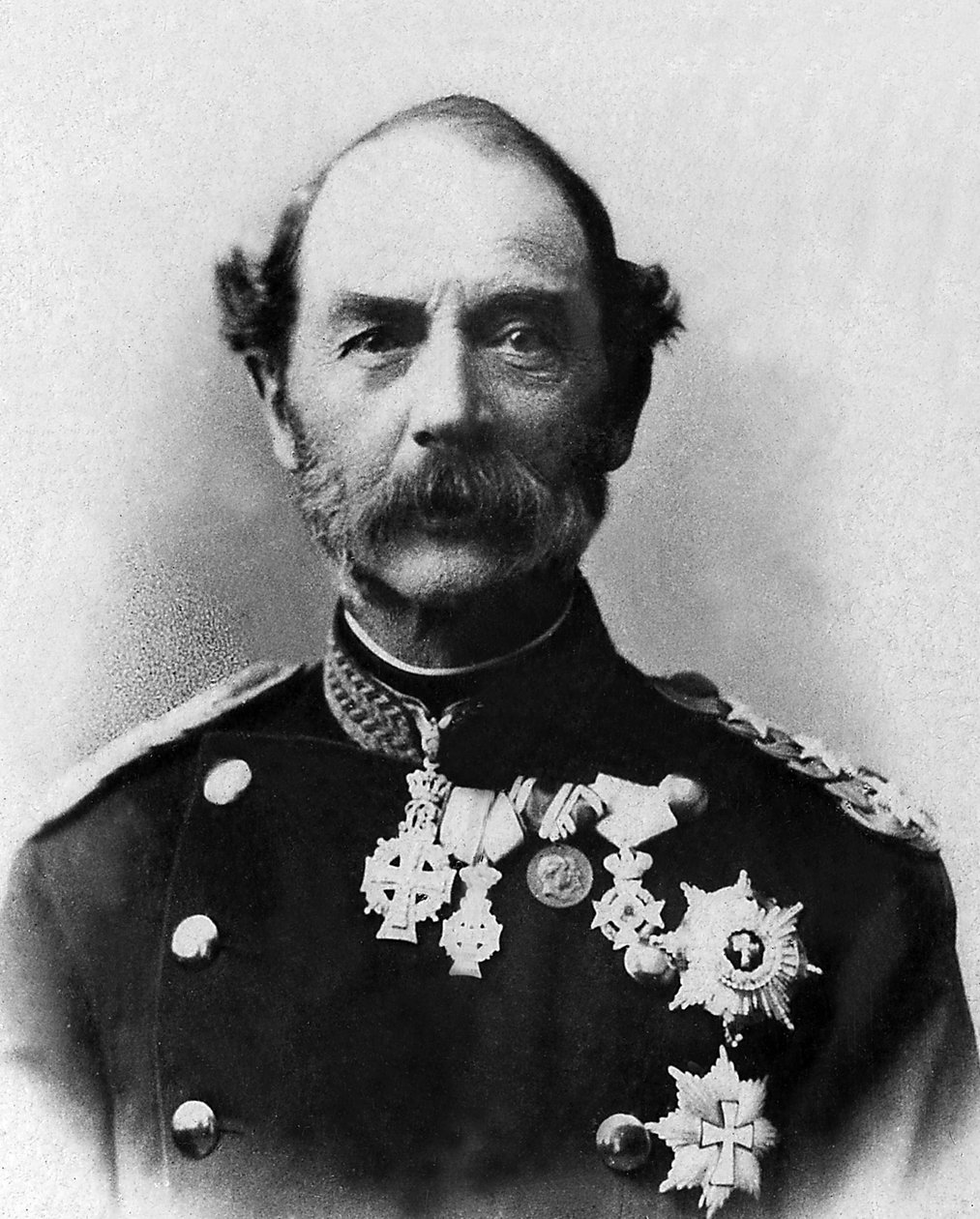 Portret van Christian IX, koning van Denemarken (1818-1906). door Unknown photographer