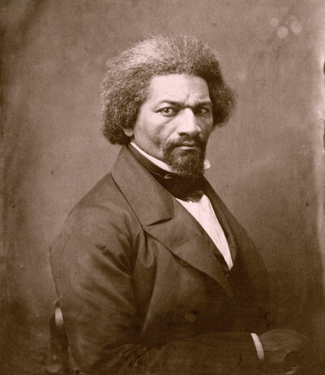 Portret van Frederick Douglass (albumineprint) door Unknown photographer