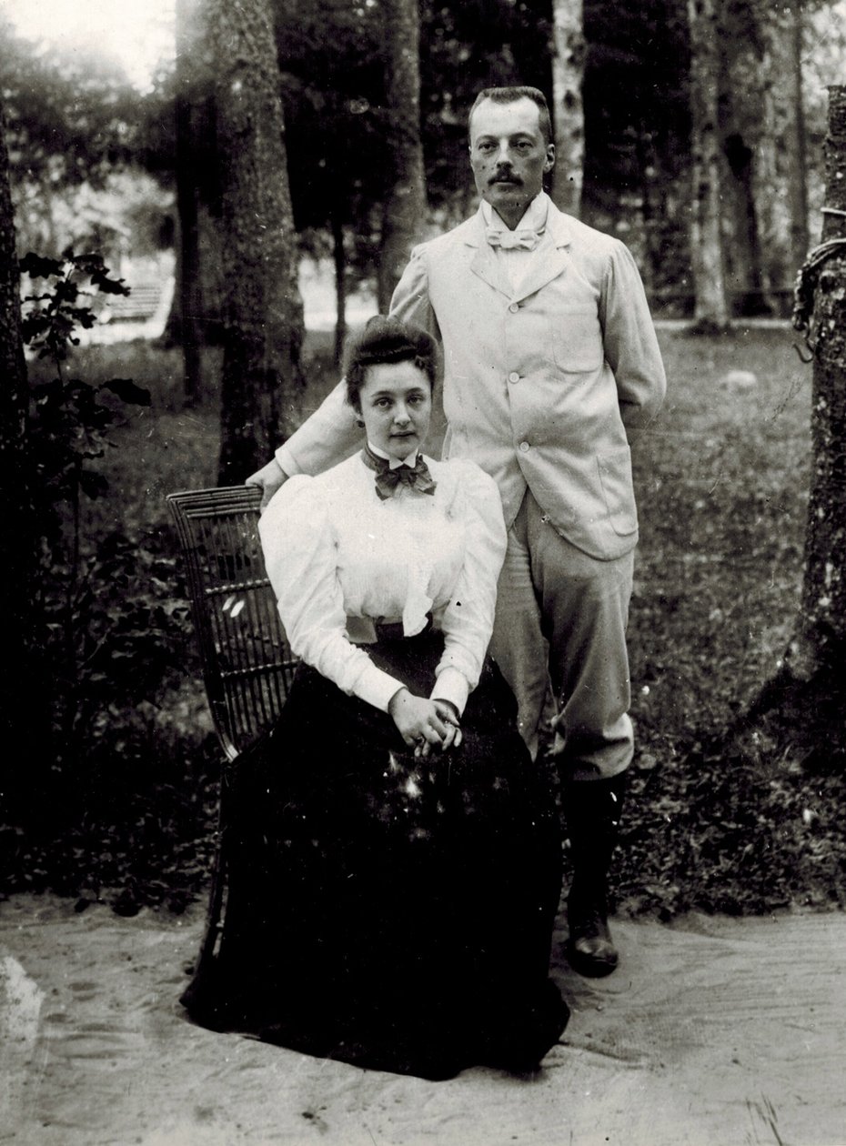 Vladimir Dmitrievich Nabokov (1870-1922) en Elena Ivanovna Rukavishnikova (1876-1939) door Unknown photographer