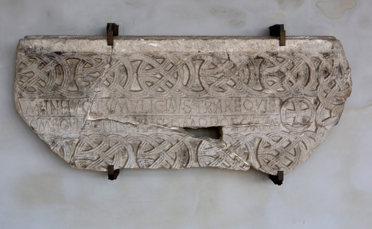 Steen met inscriptie en decoraties (foto) door Venetian School