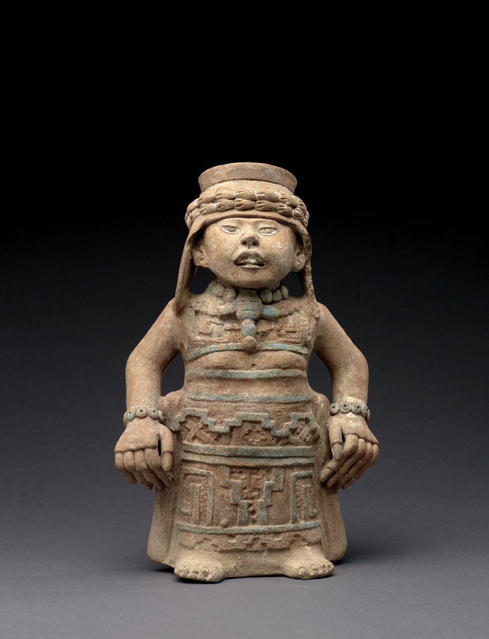Staande Vrouwelijke Beeldfiguur door Veracruz Veracruz