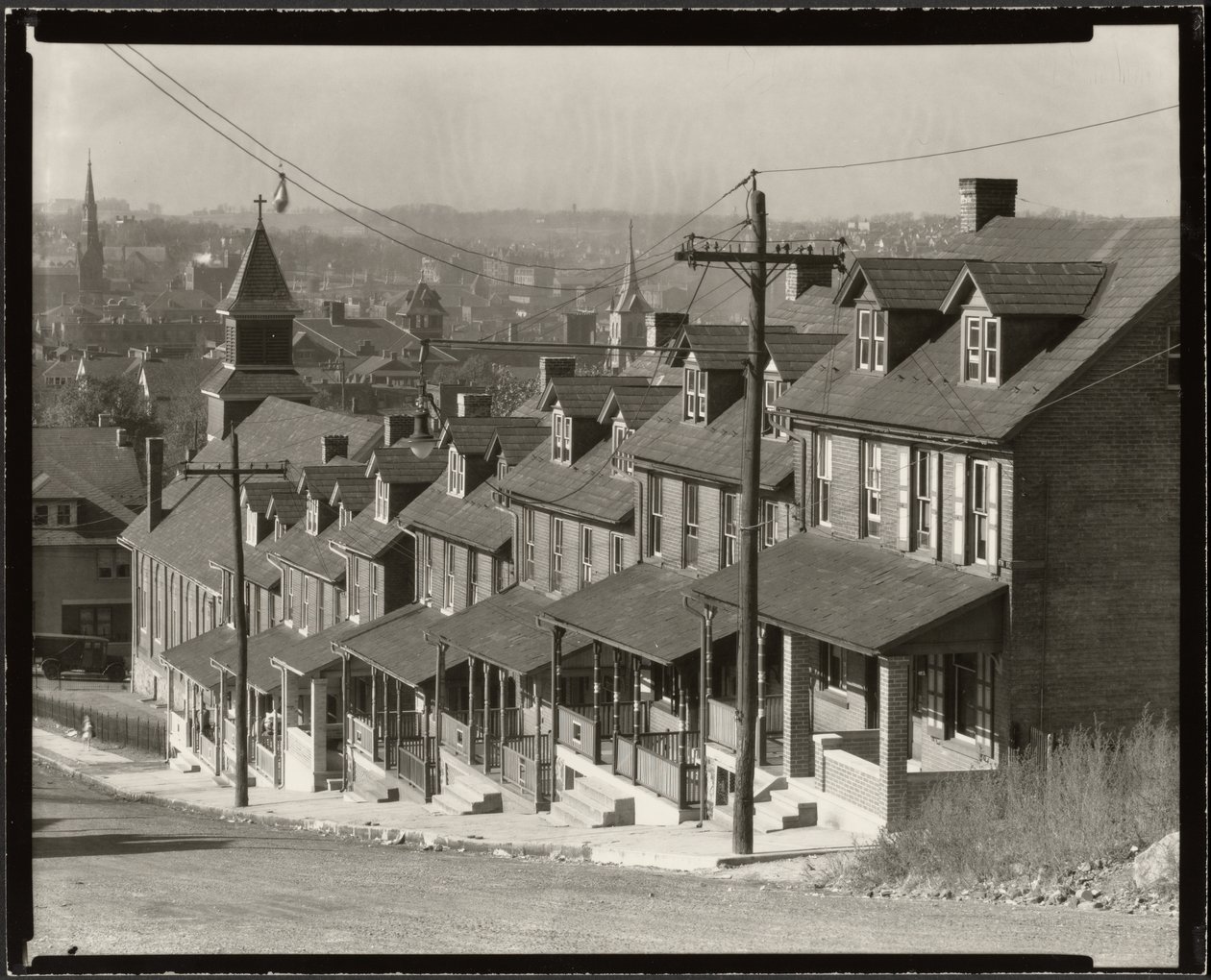 Tweegezinswoningen in Bethlehem, Pennsylvania door Walker Evans