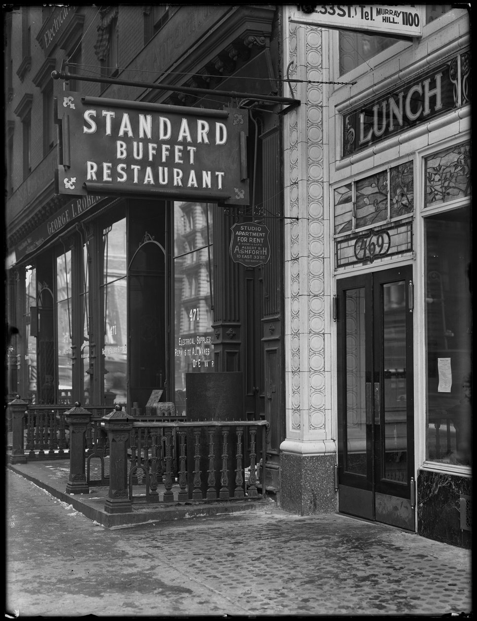 Bord voor Standard Buffet Restaurant, Fourth Avenue tussen E. 31st en 32nd Streets, New York City, 6 februari 1917 door William Davis Hassler