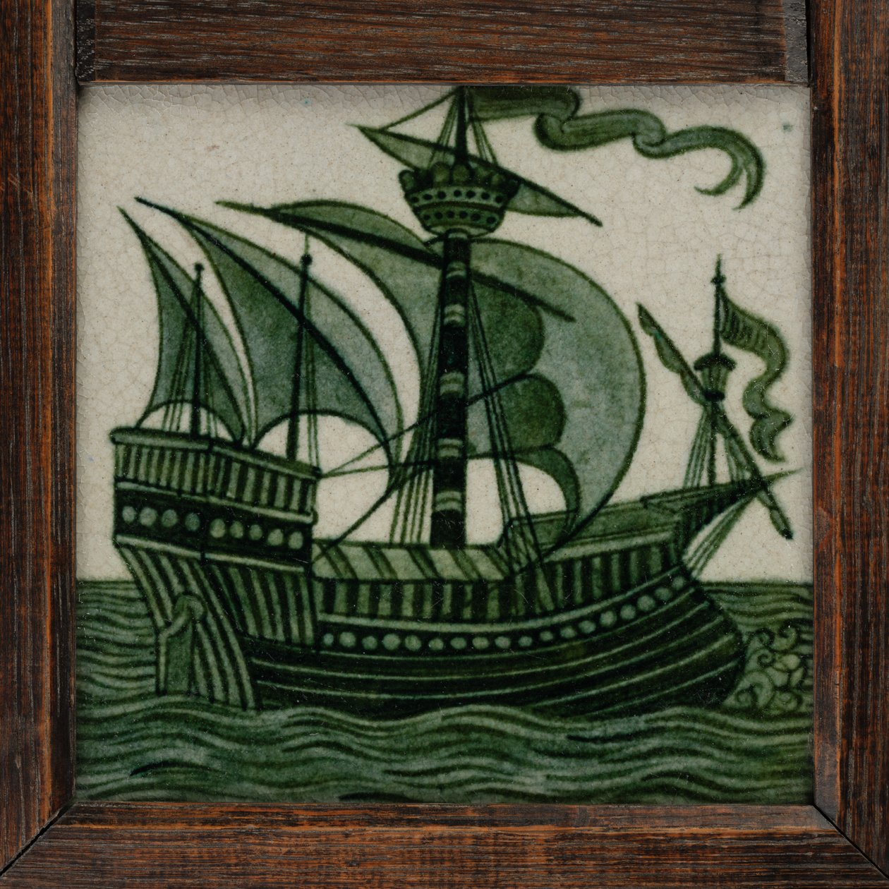 Tegelpaneel van schepen in volle zeil, in lijst, ca. 1865-80 door William de Morgan