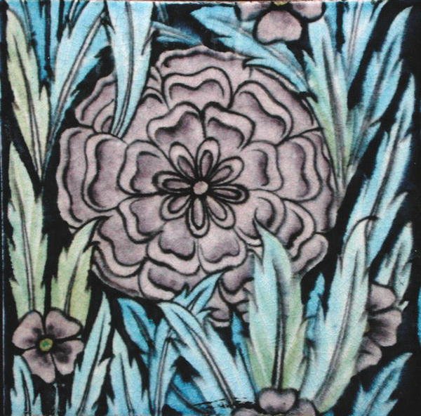Tegel met bloemmotief door William de Morgan