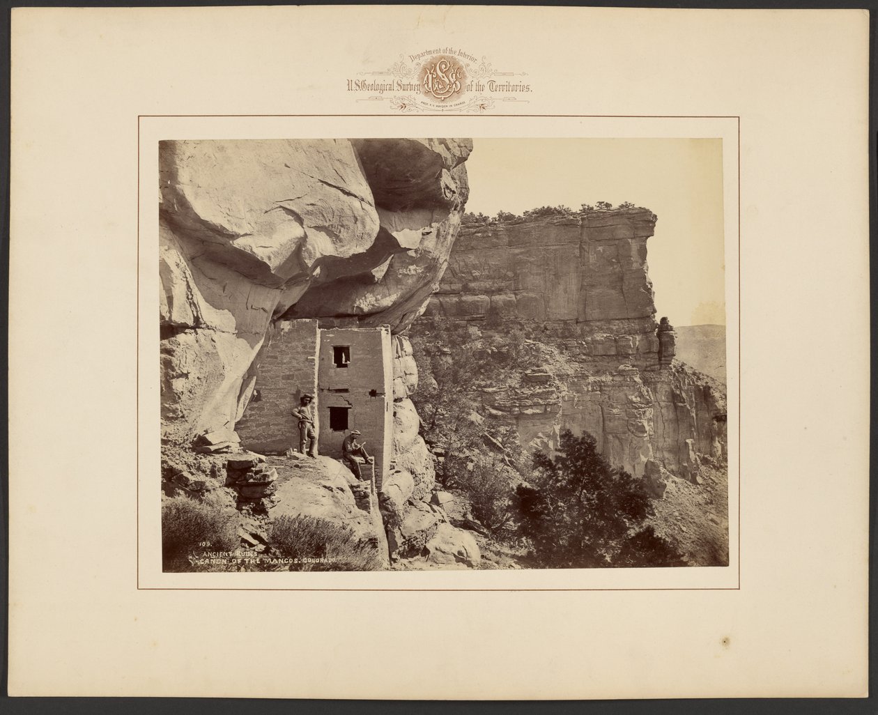 Oude ruïnes in de Cañon van de Mancos, Colorado door William Henry Jackson