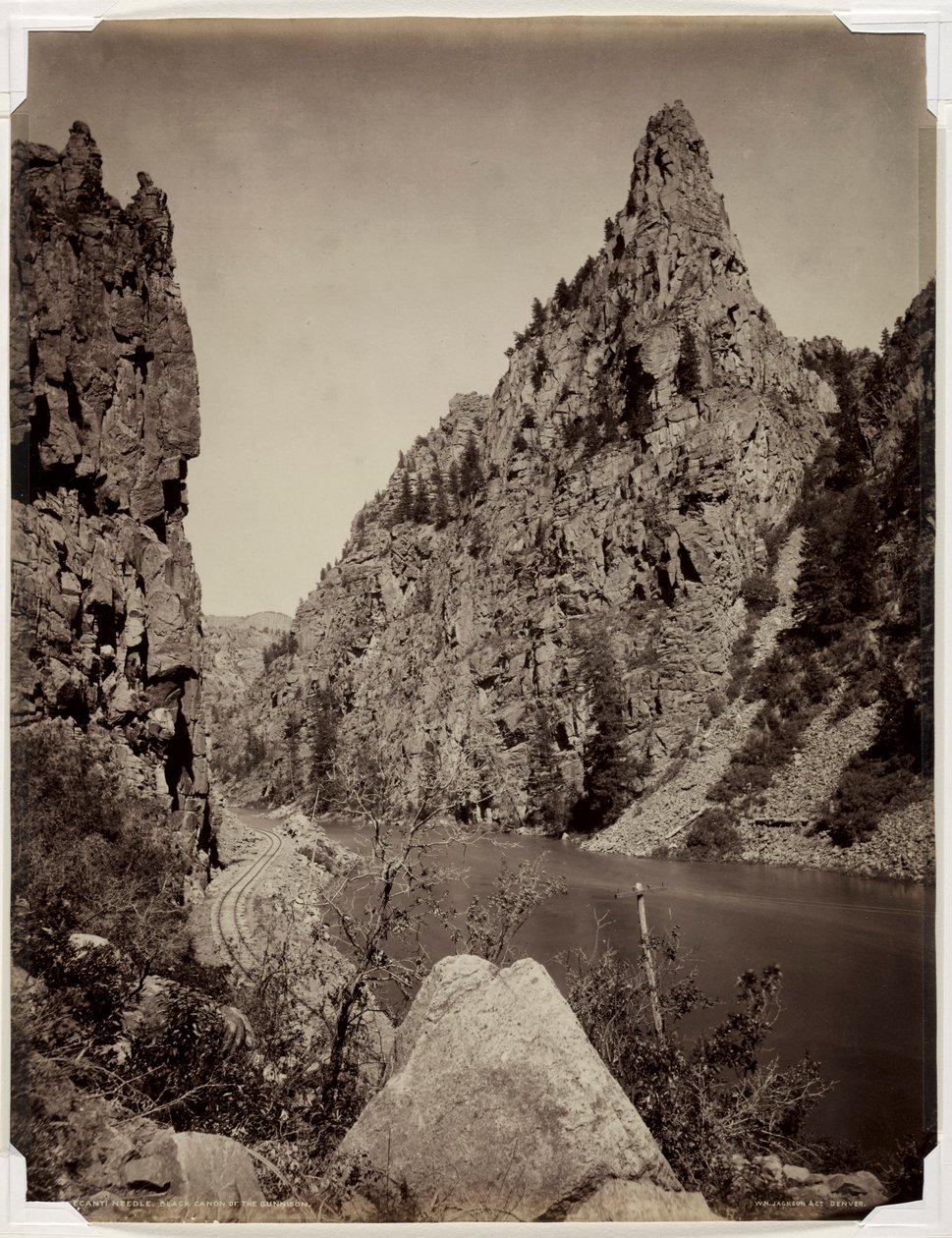 Currecanti Needle, Black Canyon van de Gunnison door William Henry Jackson