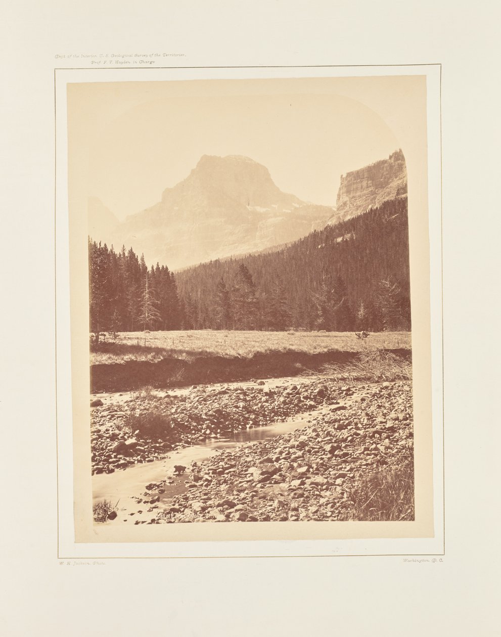 Palace Butte, nabij Mount Blackmore door William Henry Jackson