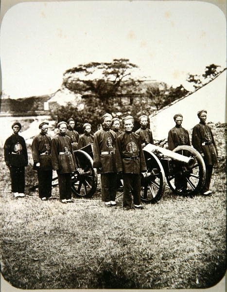 Chinese soldaten, ca.1875 door William Saunders