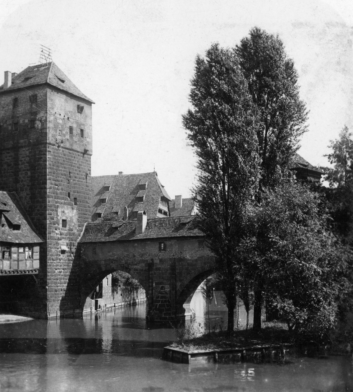 Henkersteg De Beulensbrug, Neurenberg, Beieren, Duitsland, ca. 1900s door Wurthle and Sons