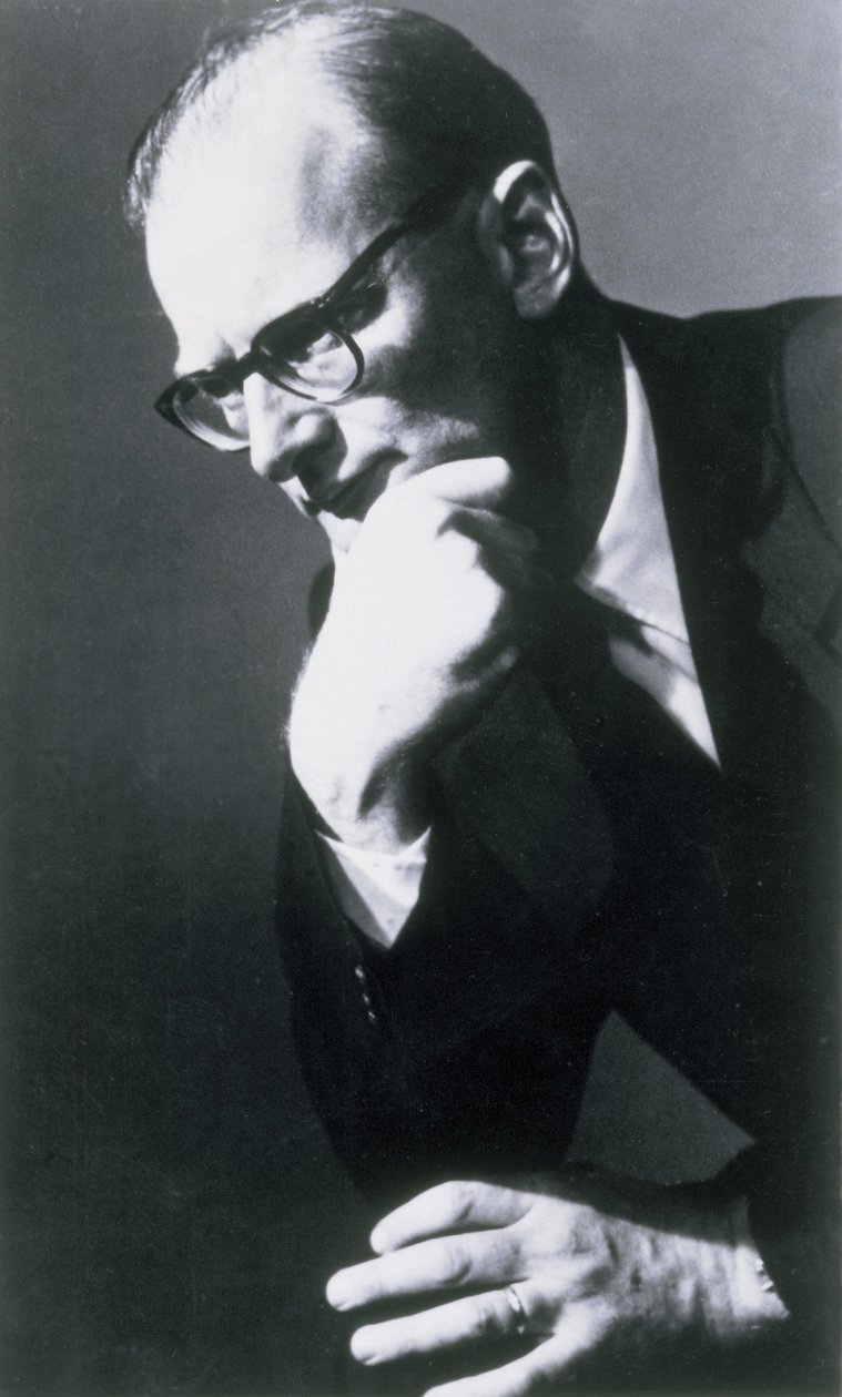 Arthur C Clarke, Britse sciencefictionauteur en uitvinder door Frederick (attr. to) Barnard