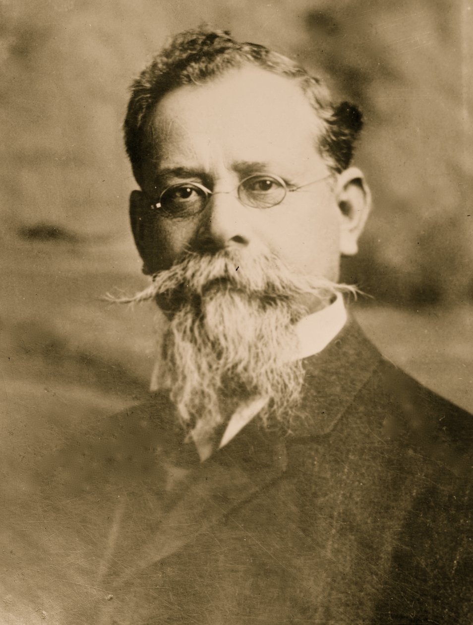 Generaal Venustiano Carranza (foto) door Hippolyte Lalaise Devéria