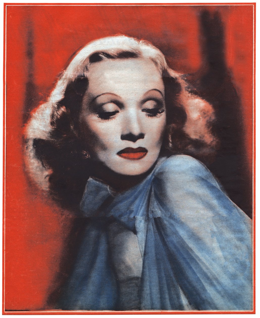 Marlene Dietrich door . .