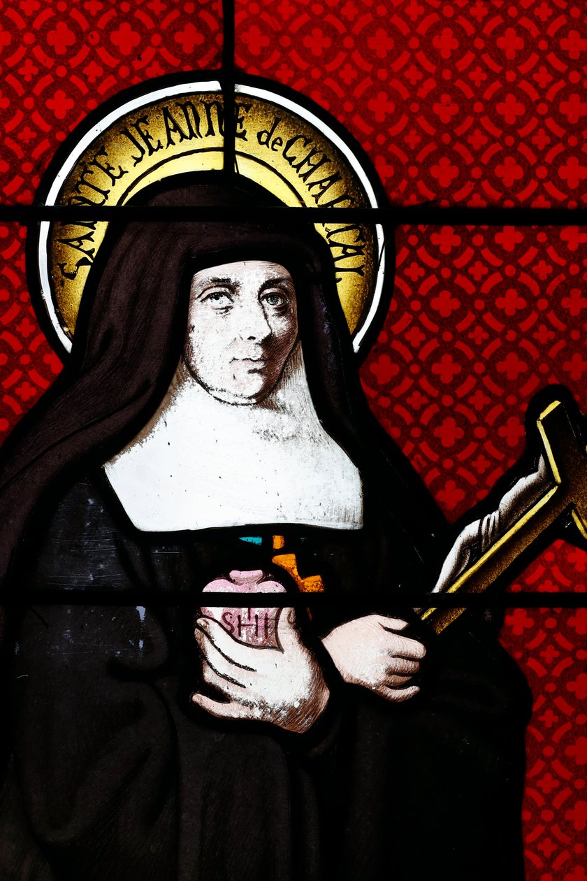 Glas-in-loodraam. Sint Jane Frances de Chantal is een rooms-katholieke heilige, die in 1751 werd zalig verklaard. Ze stichtte de religieuze Orde van de Visitatie van de Heilige Maria. Thorens. Frankrijk. door . .
