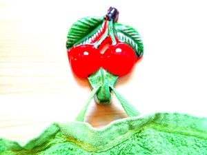 Kersen keukenhaak vintage zomertuin door Martina Konitzky