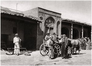 Lachende gezichten, Irak, 1925 door A. Kerim