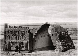 De Taq-i Kisra vanuit de lucht, Ctesiphon, Irak, 1925