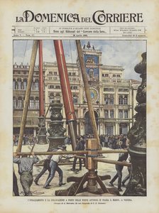 Het oprichten en plaatsen van de nieuwe antennes op het San Marco-plein in Venetië