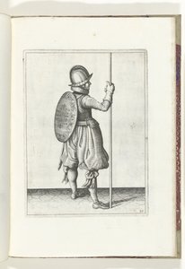 De exercitie met schild en spies: de soldaat staande met de spies rustend op de grond naast de rechtervoet (nr. 30), 1618 door Adam van Breen