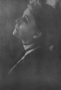 Signora Eleonora Duse door Adolf de Meyer