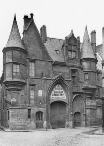 Hotel de Sens, eind 19e eeuw-begin 20e eeuw door Adolphe Giraudon