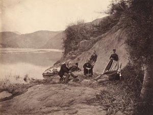 Groepsportret bij Fangguangyan-klooster, Fujian, ca. 1869 door Afong Lai