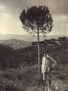 Uit het album "Ricordi fiorentini" (Herinneringen aan Florence), portret van de schilder Memo Ghini op het platteland, 27/08/1919 door Alberto Fierli