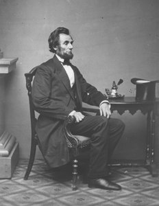 Abraham Lincoln, portret ten voeten uit, zittend, 1861