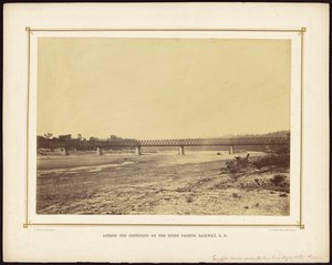 [Turnpike Bridge over de Kaw River bij Wyandotte, Kansas]. door Alexander Gardner