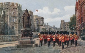 Victoria Standbeeld, Castle Approach, Windsor