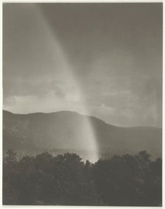 Regenboog, 1920 door Alfred Stieglitz