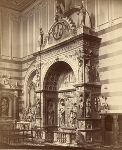 Napels, Miroballo Monument, San Giovanni a Carbonara door Alfredo Noack