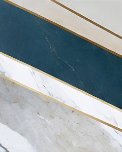Elegante marmeren strepen met gouden accenten