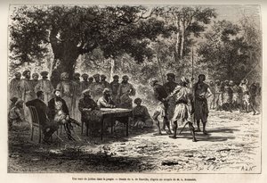 Een rechtbank in de jungle, nabij het dorp Sanchi, na de diefstal van de kist van de ontdekkingsreizigers, wordt de magistraat van het district Bhopal en zijn gendarmes naar de plaats van de misdaad gestuurd om te onderzoeken en de sporen te beoordelen. De