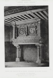 Open haard: Salle Des Gardes De La Reine, Chateau De Blois, Frankrijk (zwart-wit foto) door American Photographer (after)