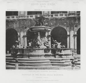 Fontein op het Piazza Della Madonna, Loreto, Italië