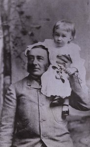 Franklin D Roosevelt, Amerikaanse politicus en 32e president van de Verenigde Staten, als jong kind met zijn vader